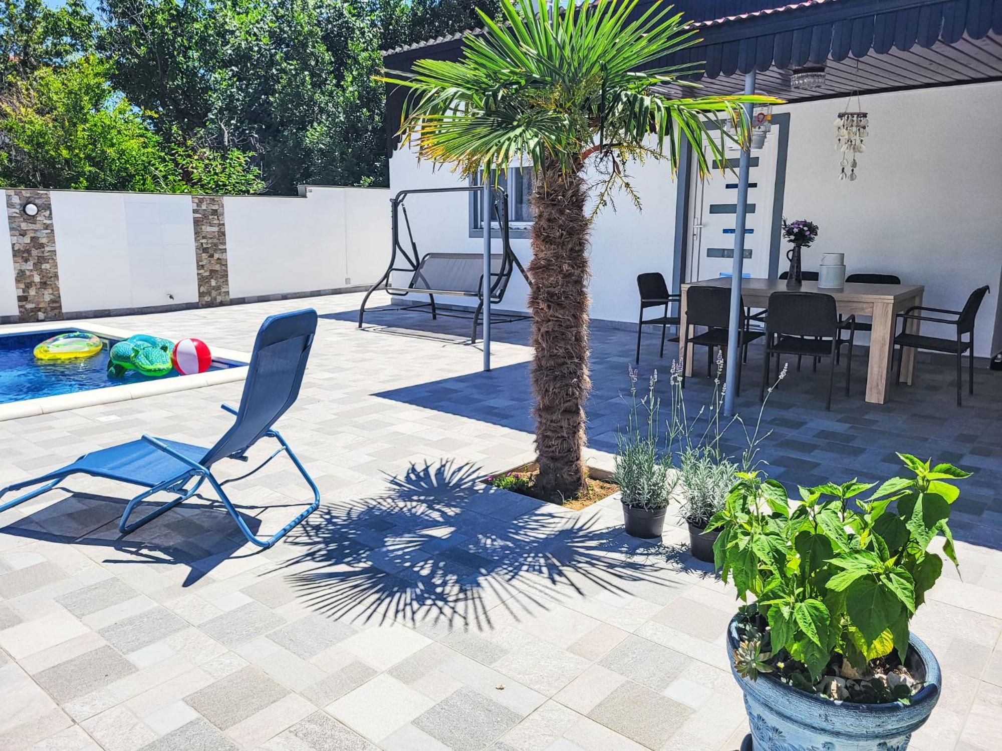 Holiday Home Matea By Interhome Нин Экстерьер фото