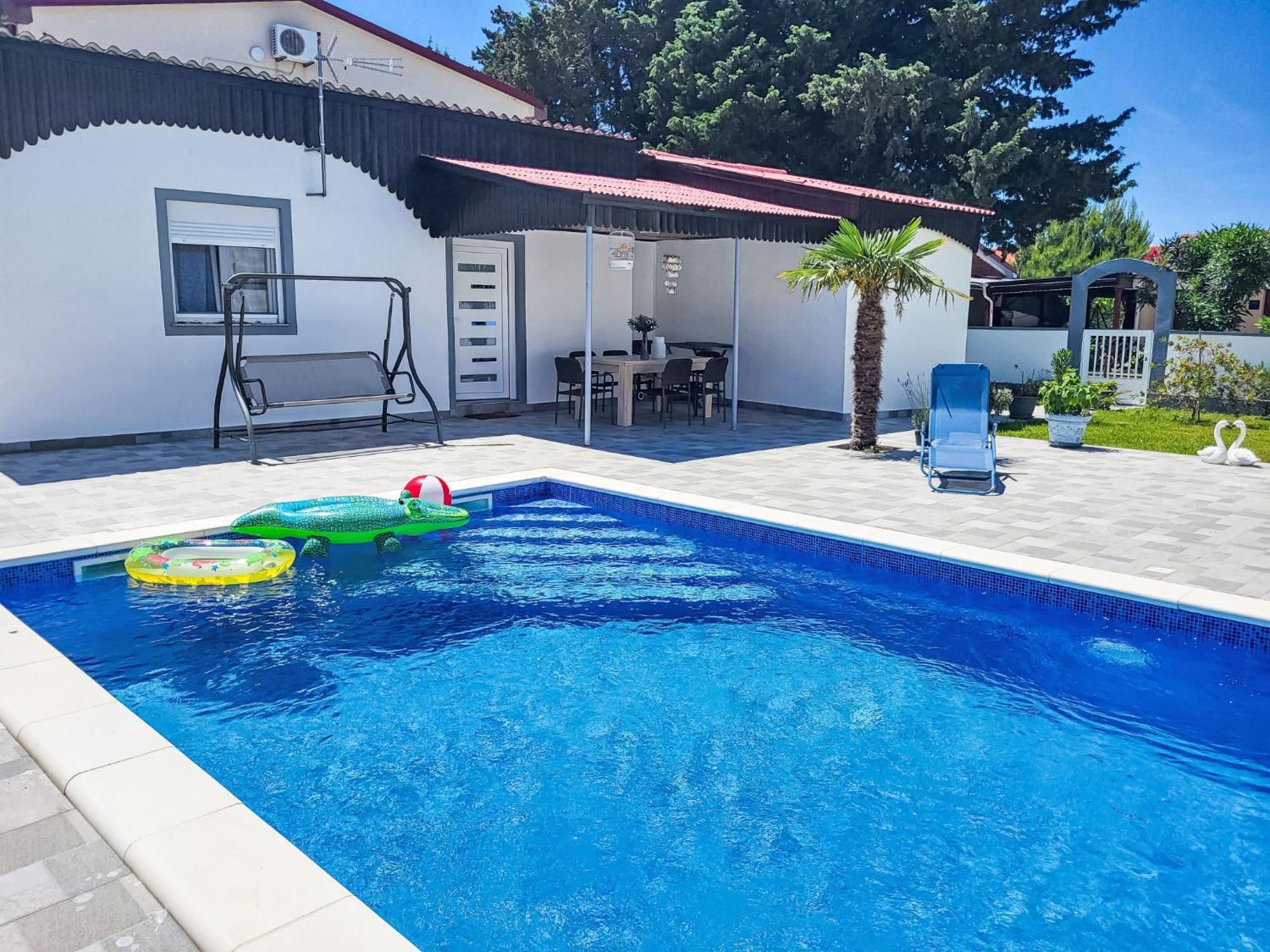 Holiday Home Matea By Interhome Нин Экстерьер фото